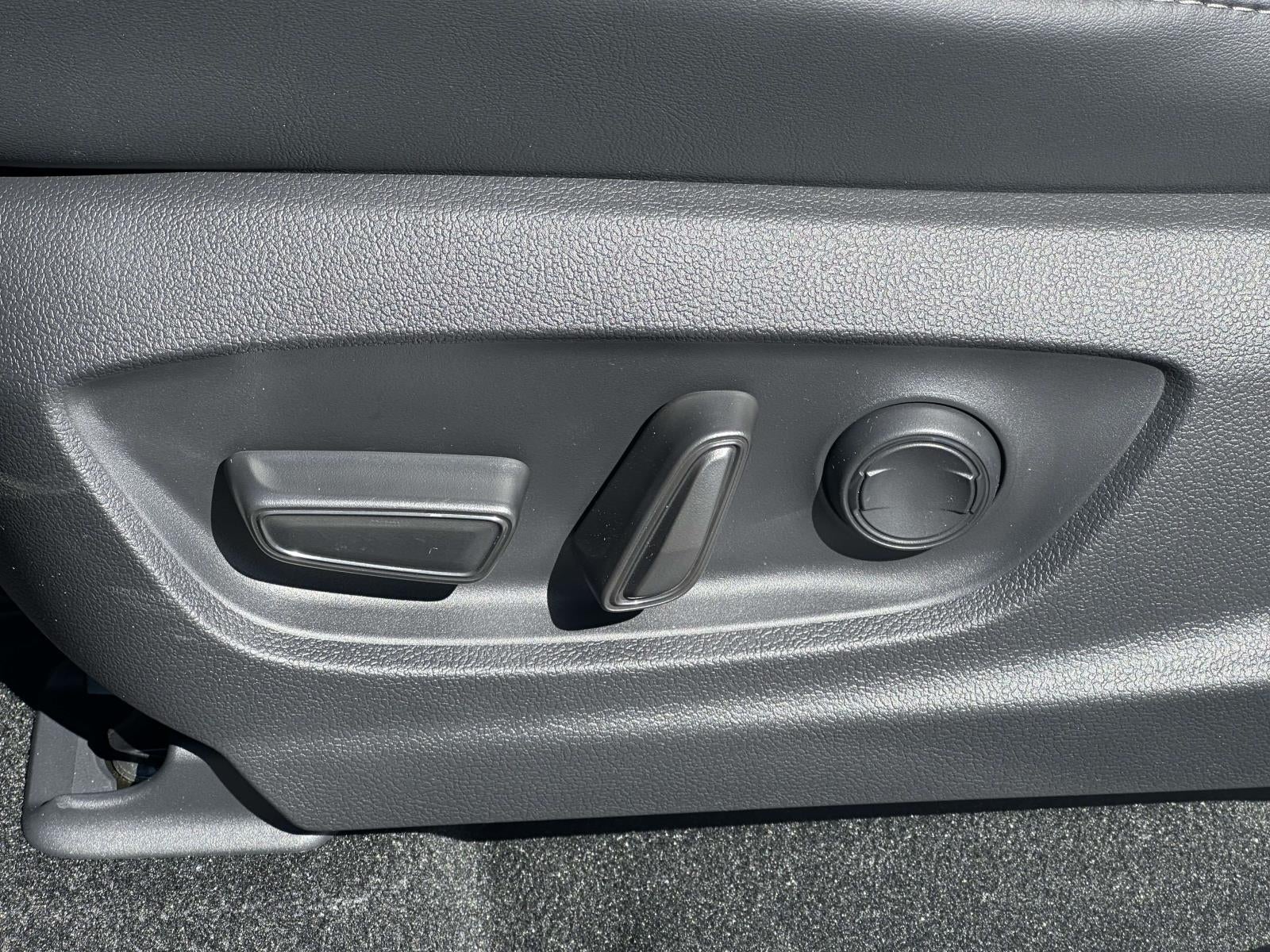 2026 Toyota Toyota Crown XLE