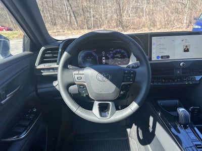 2026 Toyota Toyota Crown XLE