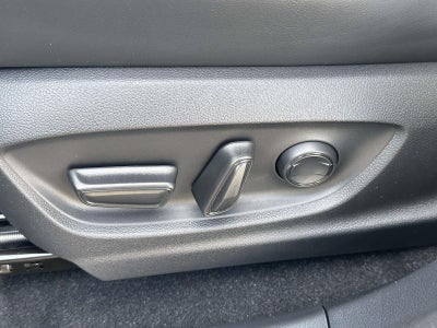 2026 Toyota Toyota Crown Signia XLE