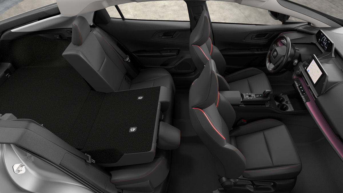 2026 Toyota Prius Plug-in Hybrid SE