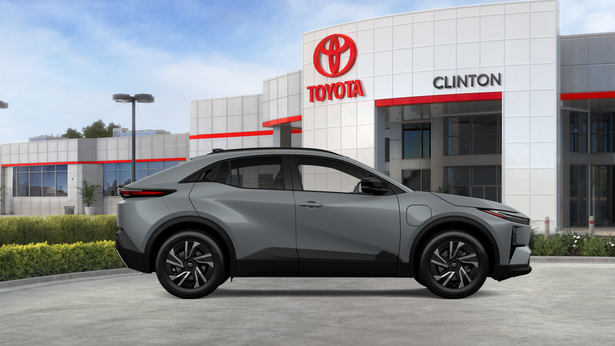 2026 Toyota C-HR SE