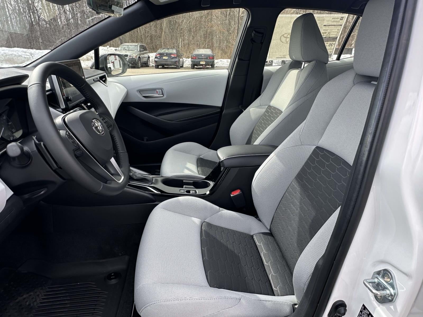 2026 Toyota Corolla Hatchback SE