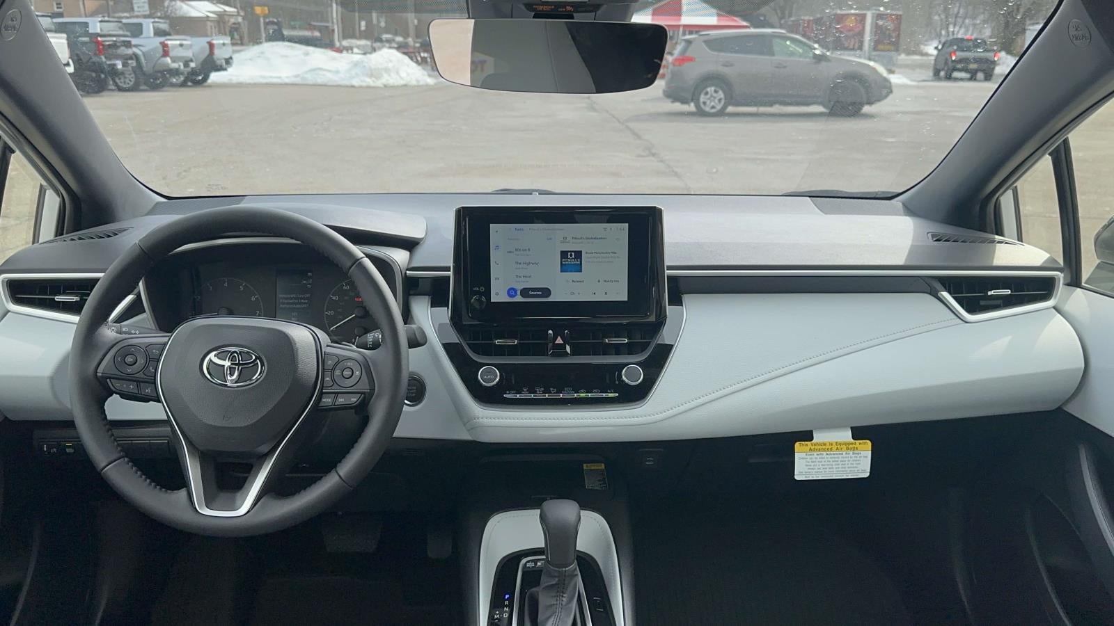 2026 Toyota Corolla Hatchback SE