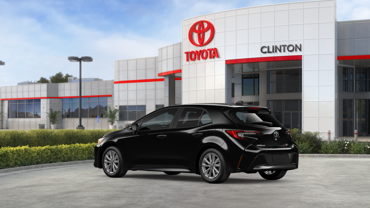 2026 Toyota Corolla Hatchback SE